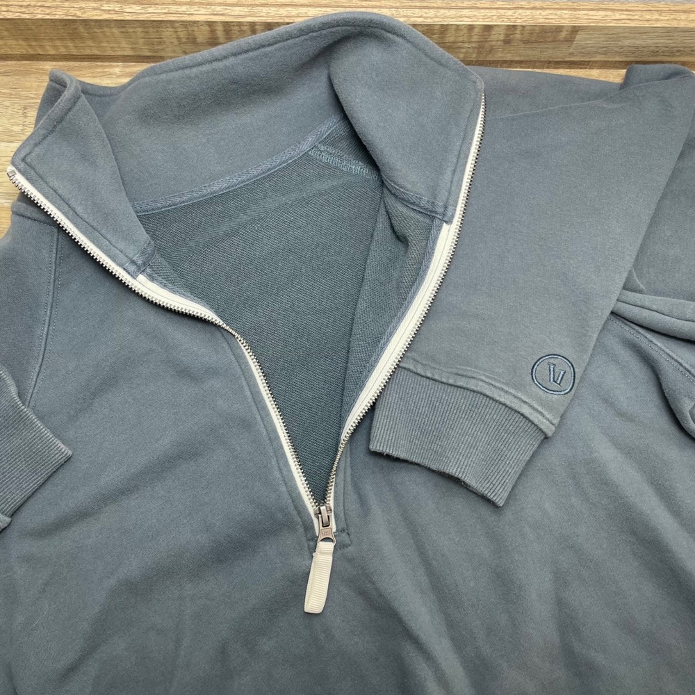 Vuori Sedona Half-Zip Pullover Sweatshirt Blue Grey Cropped Raglan Women Medium